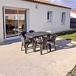 Maison 5-6 Personnes -15 Min Du Parc - Parking -by R&g