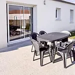 Maison 5-6 Personnes -15 Min Du Parc - Parking -by R&g Holiday home La Pommeraie-sur-Sevre
