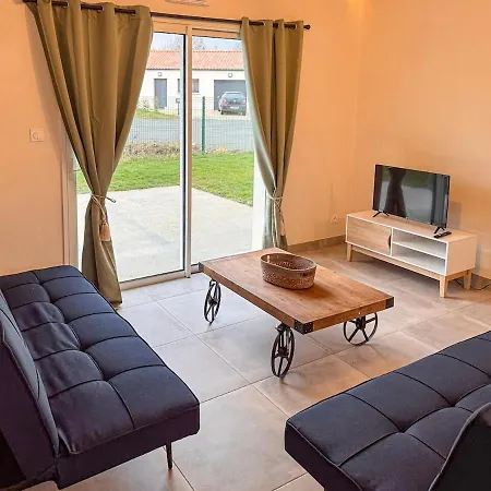 Maison 5-6 Personnes -15 Min Du Parc - Parking -by R&g بيت للعطل La Pommeraie-sur-Sèvre