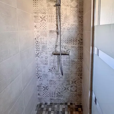 Maison 5-6 Personnes -15 Min Du Parc - Parking -by R&g