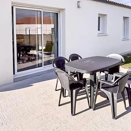 Maison 5-6 Personnes -15 Min Du Parc - Parking -by R&g بيت للعطل La Pommeraie-sur-Sèvre