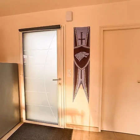 Hébergement de vacances Excalibur -15 Min Du Parc - Parking -by R&g