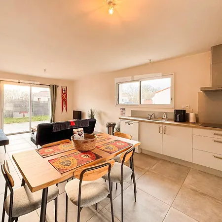 Maison 5-6 Personnes -15 Min Du Parc - Parking -by R&g Holiday home *